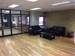 395 m² Commercial space in Hatfield