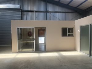 588 m² Industrial space in Beacon Bay