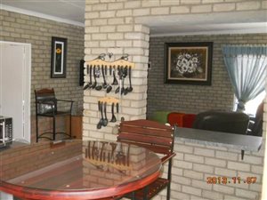 2 Bedroom House in Mnandi AH