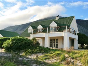 4 Bed House in Bettys Bay
