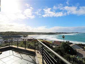 3 Bed Apartment in Gonubie