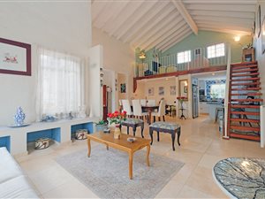3 Bed Apartment in Oaklands