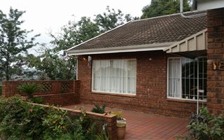 3 Bedroom Townhouse in Wembley