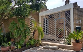 2 Bedroom House in Vredekloof Heights