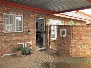 2 Bed Townhouse in Eldoraigne