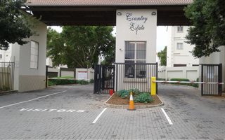 3 Bedroom Duplex in Country View