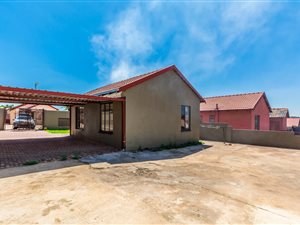 2 Bed House in Grobler Park