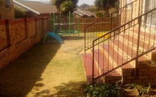 3 Bedroom Townhouse in Honeydew Ridge