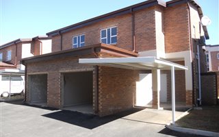 2 Bedroom Duplex in Brentwood