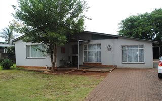 3 Bedroom House in Riversdale