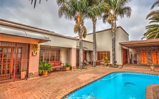 3 Bedroom House in Sunward Park