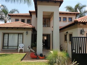3 Bed House in Montana Park