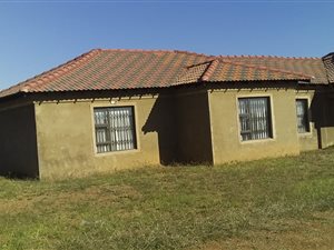 4 Bed House in Winterveldt