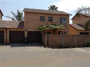 3 Bed Townhouse in Allens Nek
