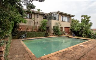 3.5 Bedroom House in Manor Gardens