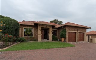 3 Bedroom Cluster in Lambton