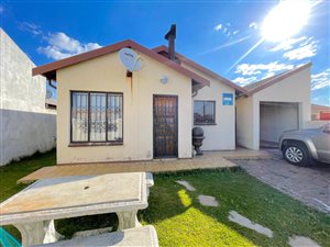 3 Bed House in Roodekop