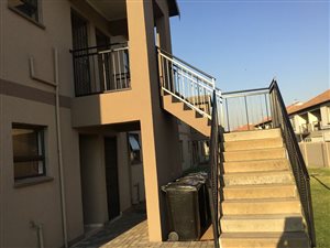 3 Bed Apartment in Parkrand