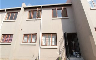 3 Bedroom Flat in Bronkhorstspruit