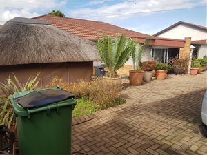 3 Bed House in Wannenburghoogte