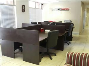 151 m² Office Space in Bendor Park