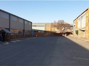 787.909973144531 m² Industrial space in Booysens
