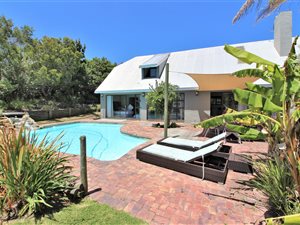 4 Bed House in Upper Robberg