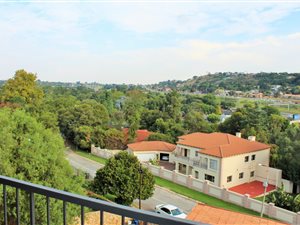 4 Bed House in Quellerina