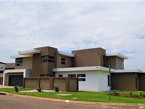 4 Bed House in Silverwoods Country Estate