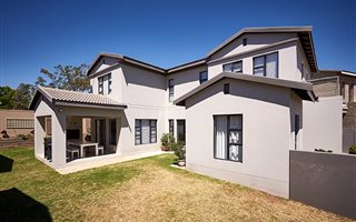 3 Bedroom Cluster in Barbeque Downs