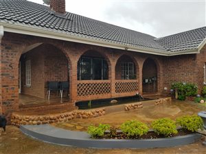 4 Bed House in Howick West