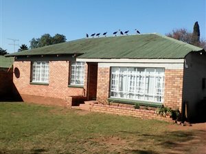 3 Bed House in Selection Park