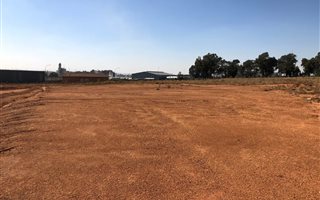 1 ha Land available in Commercia