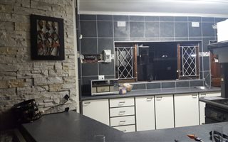 3 Bedroom House in Richem