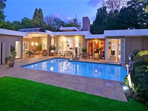 5 Bed House in Klevehill Park