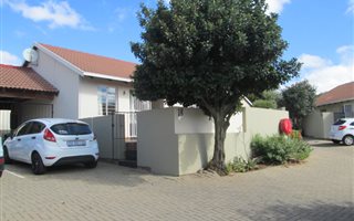 2 Bedroom Townhouse in Sundowner