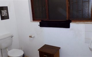 2 Bedroom House in Constantia Kloof