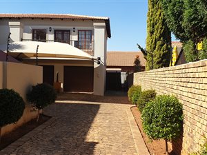 3 Bed House in Moreleta Park