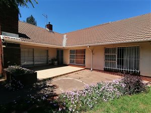 4 Bed House in Gardenvale