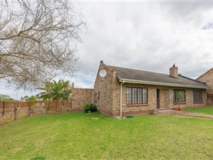 3 Bed House in Rooirivierrif