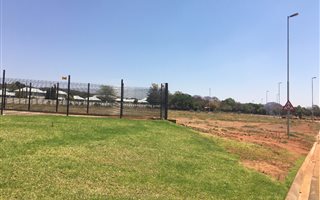 9870 m² Land available in Waterval East