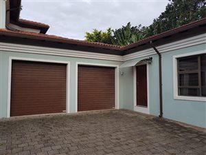 5 Bed House in Meerensee