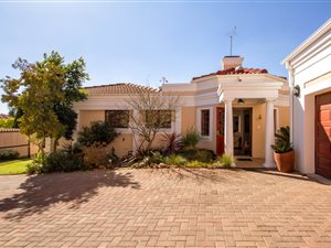 2 Bed House in Kyalami Hills