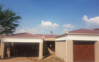 3 Bedroom Townhouse in Bankenveld