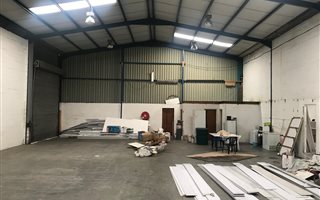 420 m² Industrial space in Stikland