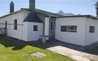 3 Bedroom House in Bodorp