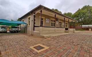 440 m² Office Space in Krugersdorp Central