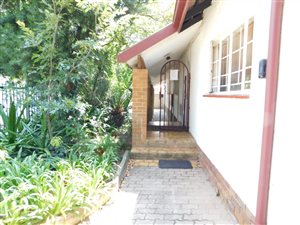 325 m² Office Space in Randburg Central