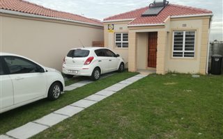 2 Bedroom House in Vredelust