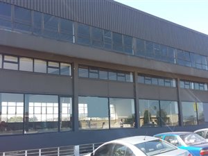 2950 m² Industrial space in Pineside